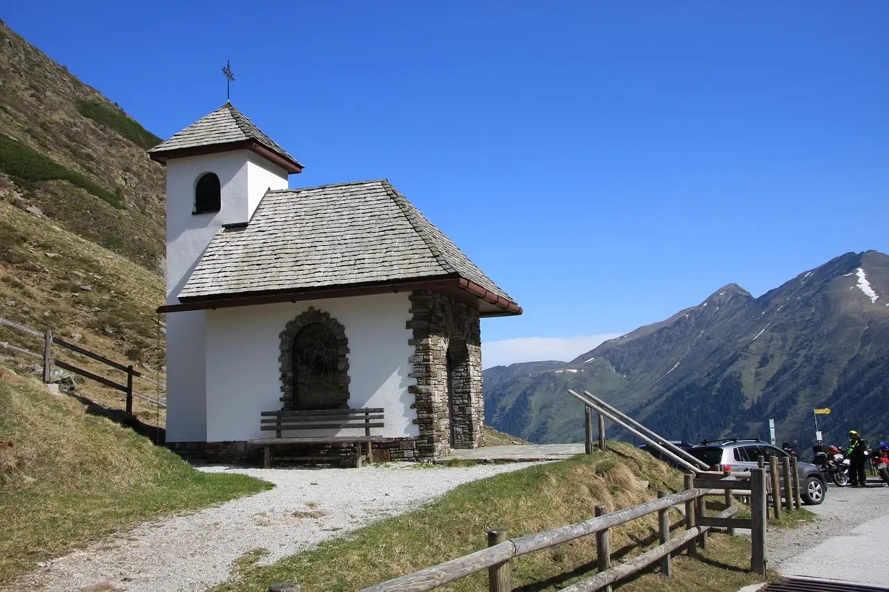 Roofing and Roof Repairs: A Homeowner's Guide